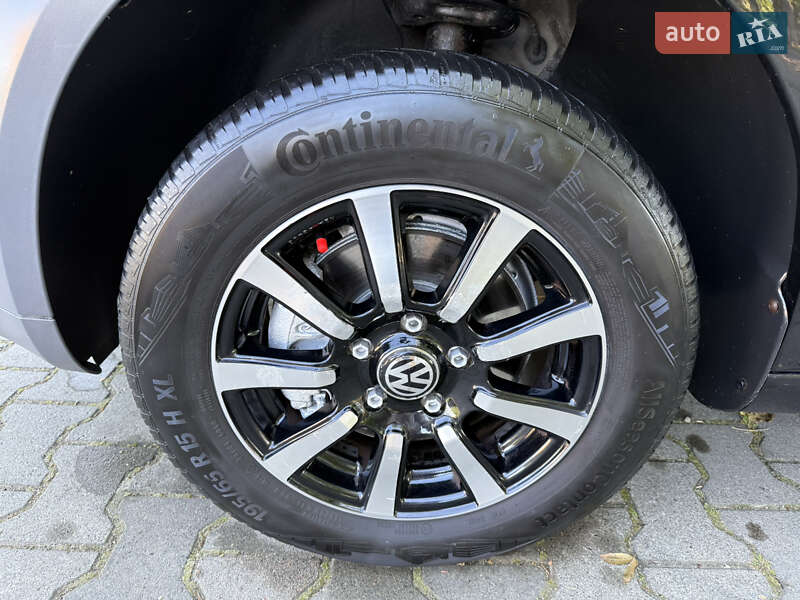 Минивэн Volkswagen Caddy 2005 в Черновцах