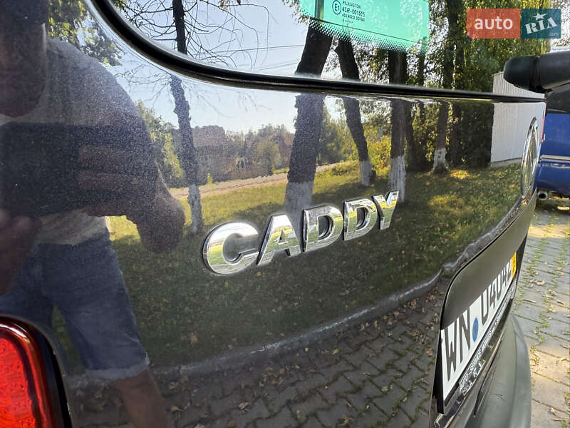 Минивэн Volkswagen Caddy 2005 в Черновцах