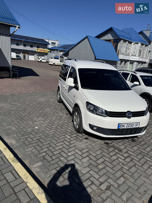 Минивэн Volkswagen Caddy 2011 в Ровно