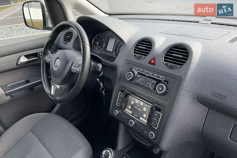 Минивэн Volkswagen Caddy 2012 в Виноградове