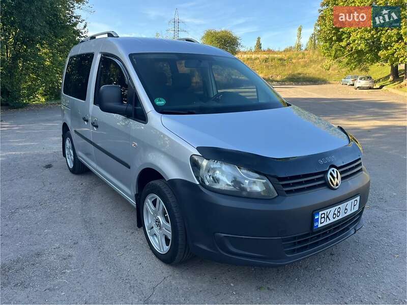 Volkswagen Caddy 2011