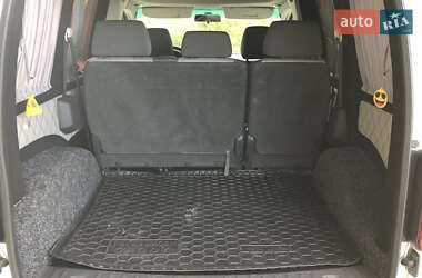 Минивэн Volkswagen Caddy 2011 в 