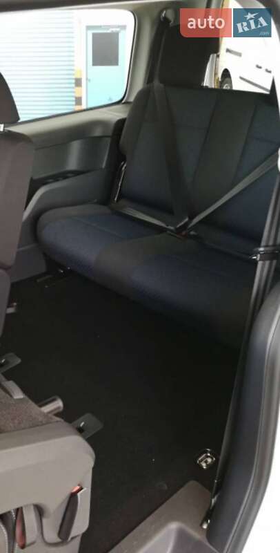 Минивэн Volkswagen Caddy 2012 в Виноградове