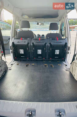 Минивэн Volkswagen Caddy 2008 в 