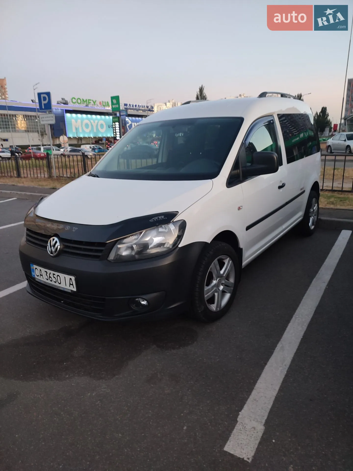 2011 Volkswagen Caddy - фото 1