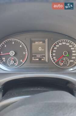 Минивэн Volkswagen Caddy 2011 в Киеве