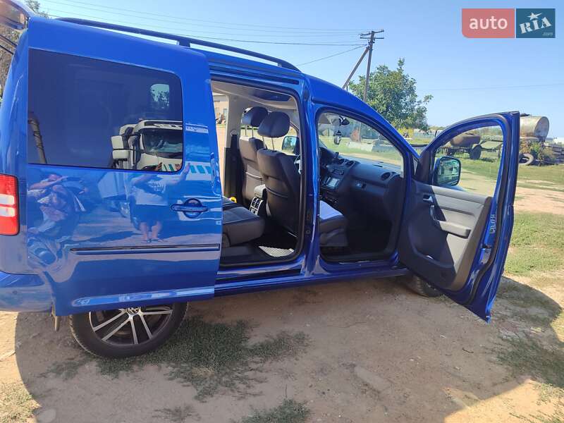 Минивэн Volkswagen Caddy 2015 в Ильинцах