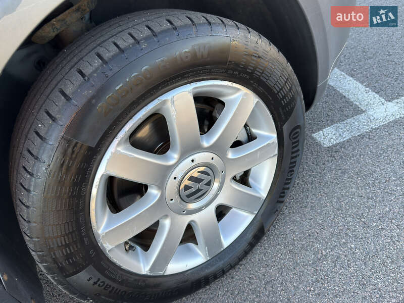 Минивэн Volkswagen Caddy 2008 в Ровно