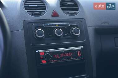 Грузовой фургон Volkswagen Caddy 2012 в 