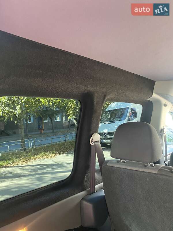 Мінівен Volkswagen Caddy 2015 в Коростені