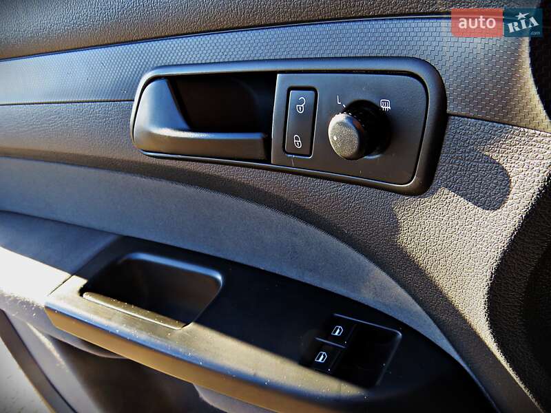 Минивэн Volkswagen Caddy 2011 в Черкассах