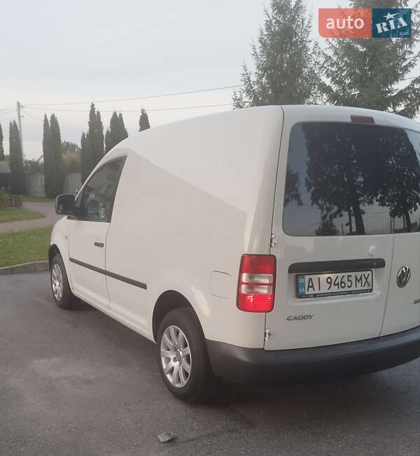 Грузовой фургон Volkswagen Caddy 2013 в Виннице