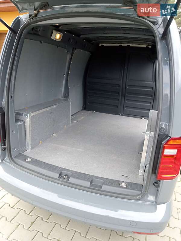 Грузовой фургон Volkswagen Caddy 2019 в Киеве