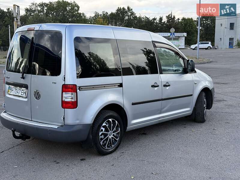 Минивэн Volkswagen Caddy 2004 в Николаеве