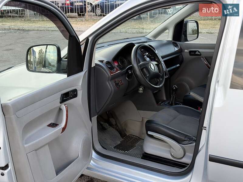 Минивэн Volkswagen Caddy 2004 в Николаеве