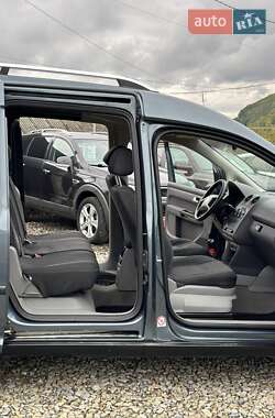 Минивэн Volkswagen Caddy 2005 в 