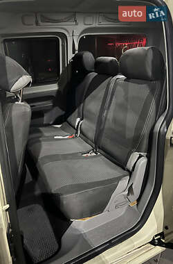 Минивэн Volkswagen Caddy 2009 в 