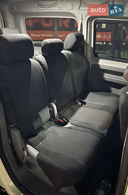 Минивэн Volkswagen Caddy 2009 в 