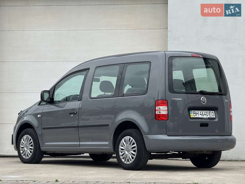 Минивэн Volkswagen Caddy 2011 в Сарнах