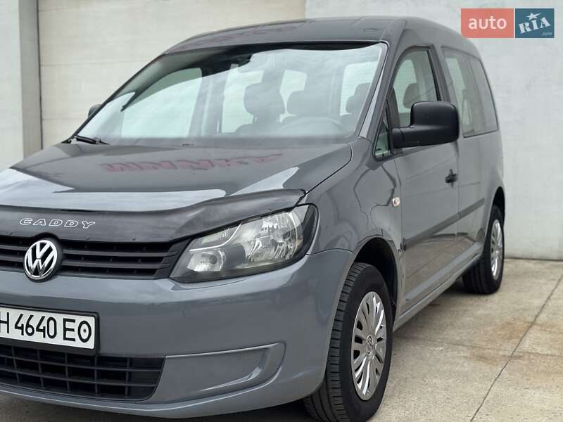 Минивэн Volkswagen Caddy 2011 в Сарнах