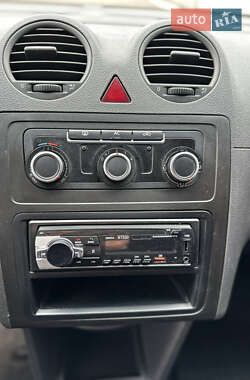 Грузовой фургон Volkswagen Caddy 2012 в 