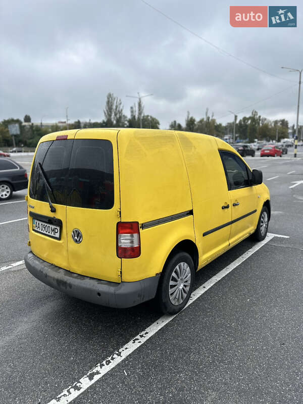 Вантажний фургон Volkswagen Caddy 2010 в Києві