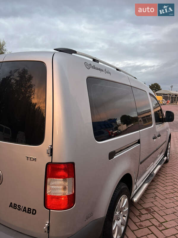 Минивэн Volkswagen Caddy 2009 в Ровно