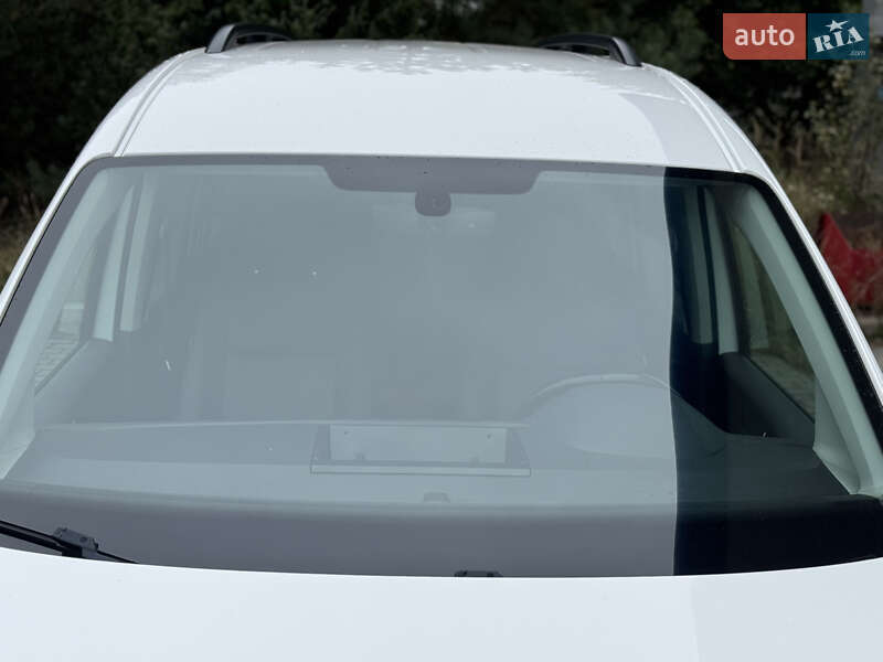 Минивэн Volkswagen Caddy 2016 в Львове