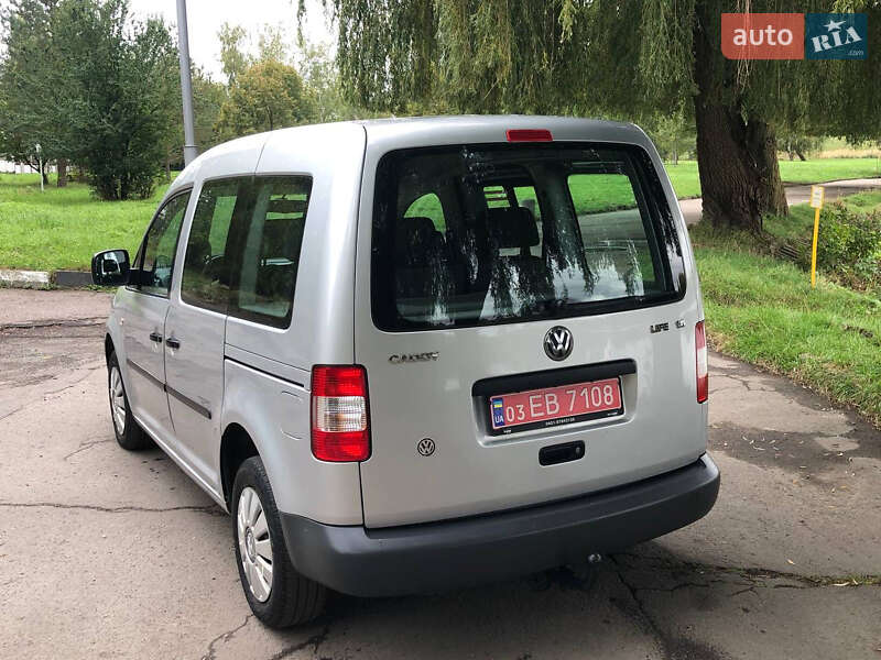Минивэн Volkswagen Caddy 2010 в Ровно