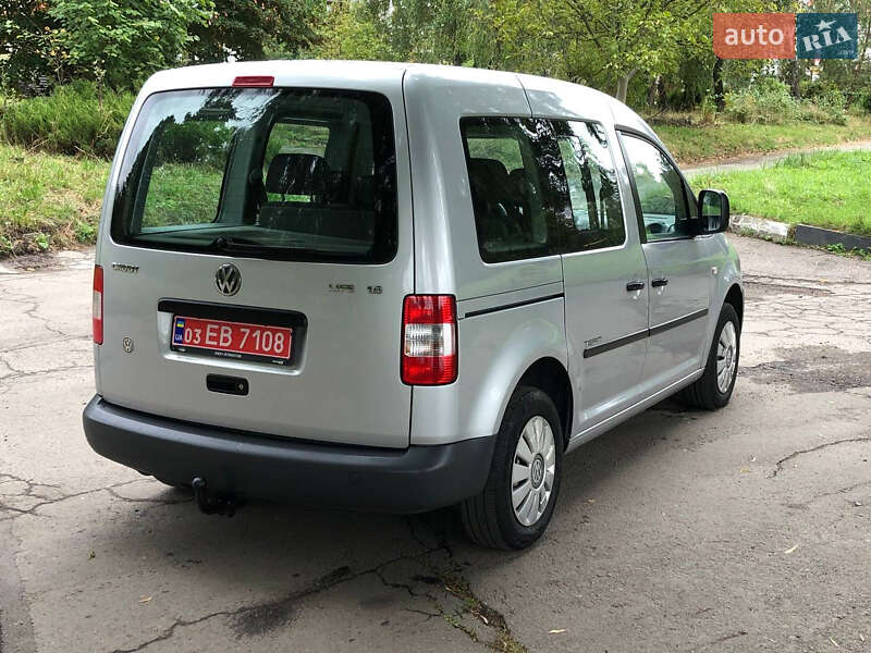 Минивэн Volkswagen Caddy 2010 в Ровно