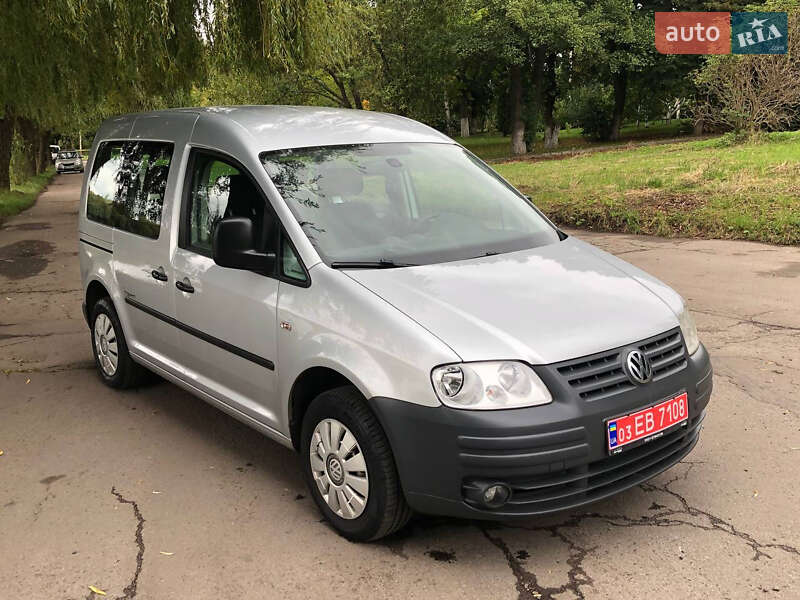Минивэн Volkswagen Caddy 2010 в Ровно