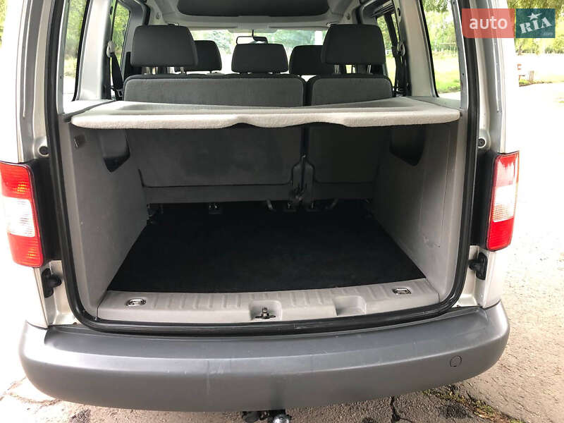 Минивэн Volkswagen Caddy 2010 в Ровно