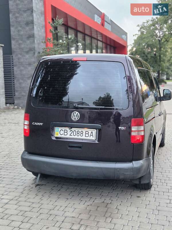 Минивэн Volkswagen Caddy 2012 в Киеве