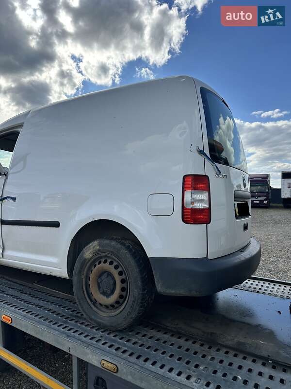 Грузовой фургон Volkswagen Caddy 2008 в Иршаве