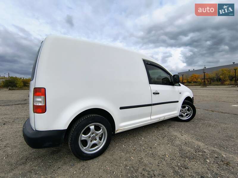 Вантажний фургон Volkswagen Caddy 2008 в Харкові