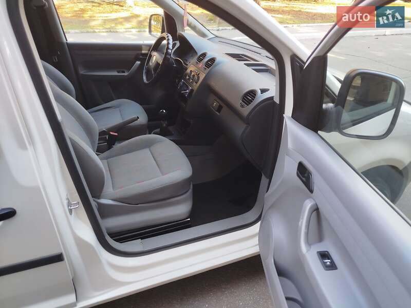 Минивэн Volkswagen Caddy 2005 в Желтых Водах