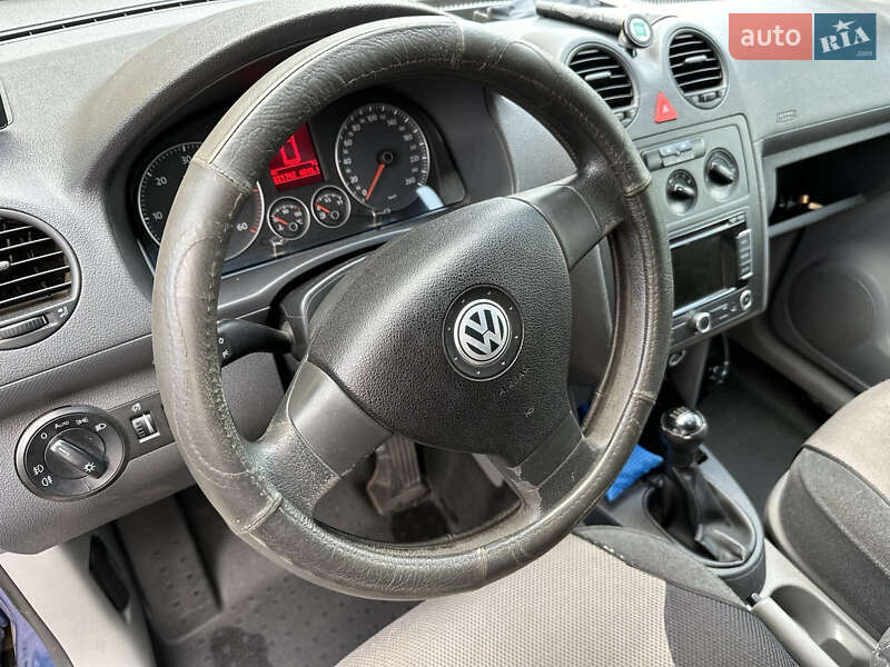Минивэн Volkswagen Caddy 2009 в Умани