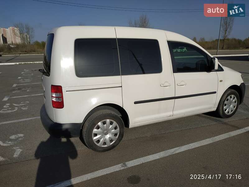 Минивэн Volkswagen Caddy 2010 в Чернигове