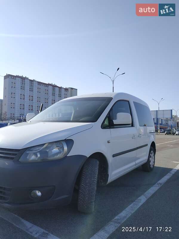 Минивэн Volkswagen Caddy 2010 в Чернигове