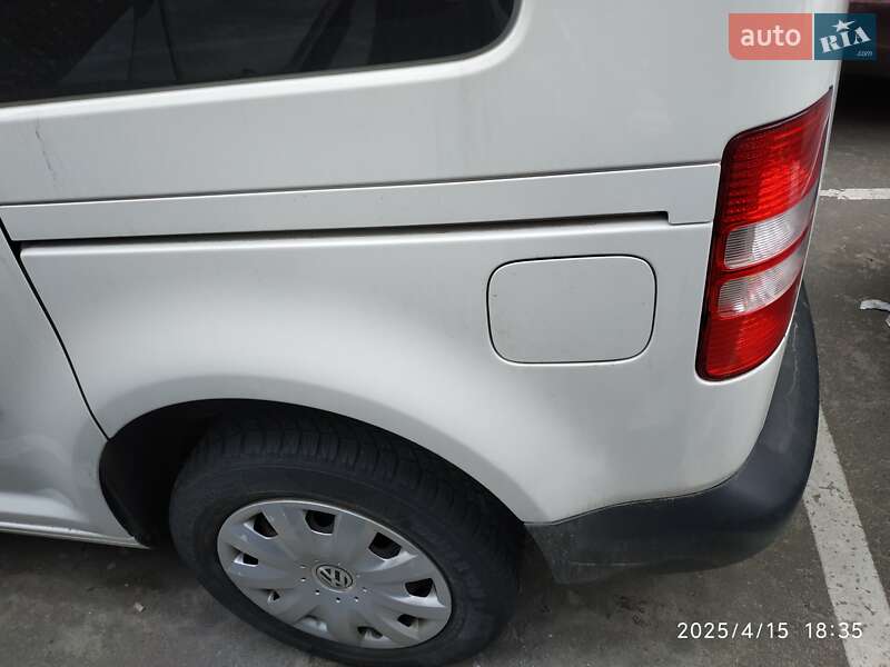 Минивэн Volkswagen Caddy 2010 в Чернигове