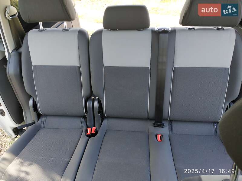 Минивэн Volkswagen Caddy 2010 в Чернигове