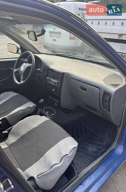 Грузовой фургон Volkswagen Caddy 2001 в 