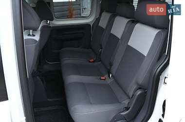 Минивэн Volkswagen Caddy 2012 в 