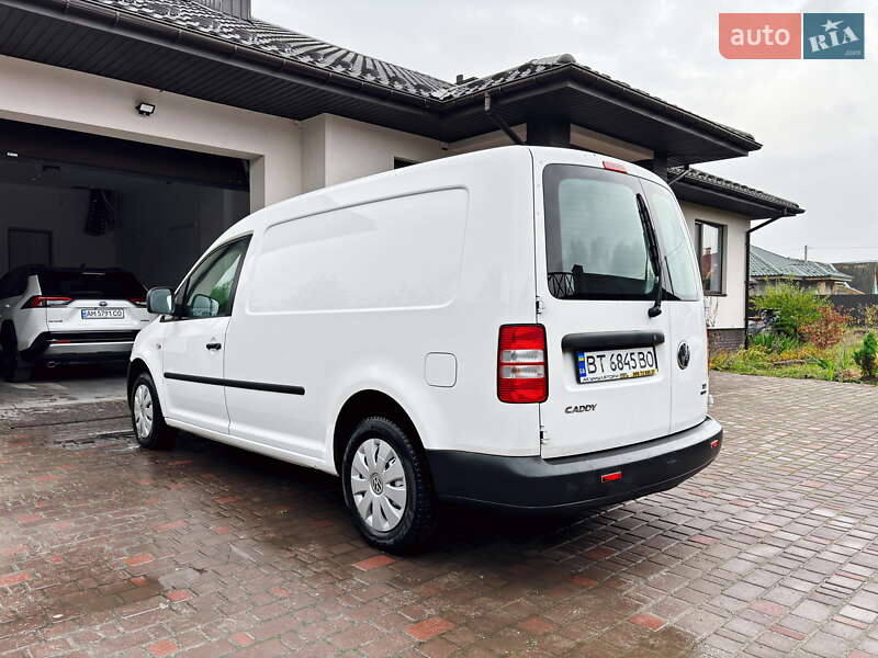 Грузовой фургон Volkswagen Caddy 2015 в Житомире