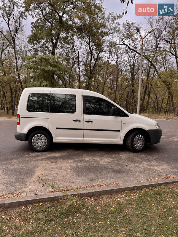 Минивэн Volkswagen Caddy 2009 в Кривом Роге