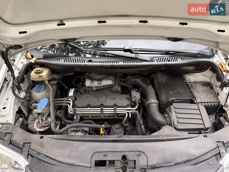 Минивэн Volkswagen Caddy 2009 в Кривом Роге