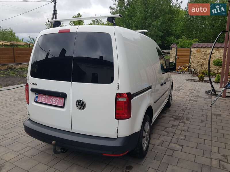 Грузовой фургон Volkswagen Caddy 2018 в Остроге