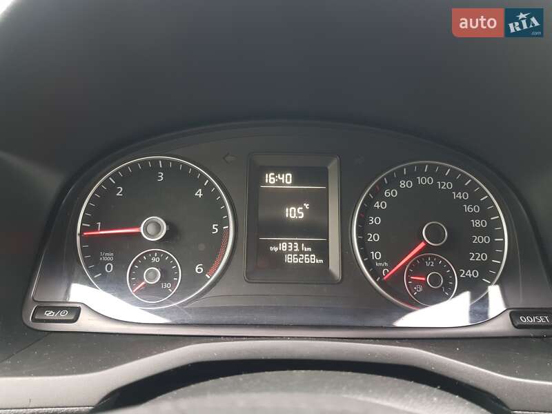 Грузовой фургон Volkswagen Caddy 2018 в Остроге