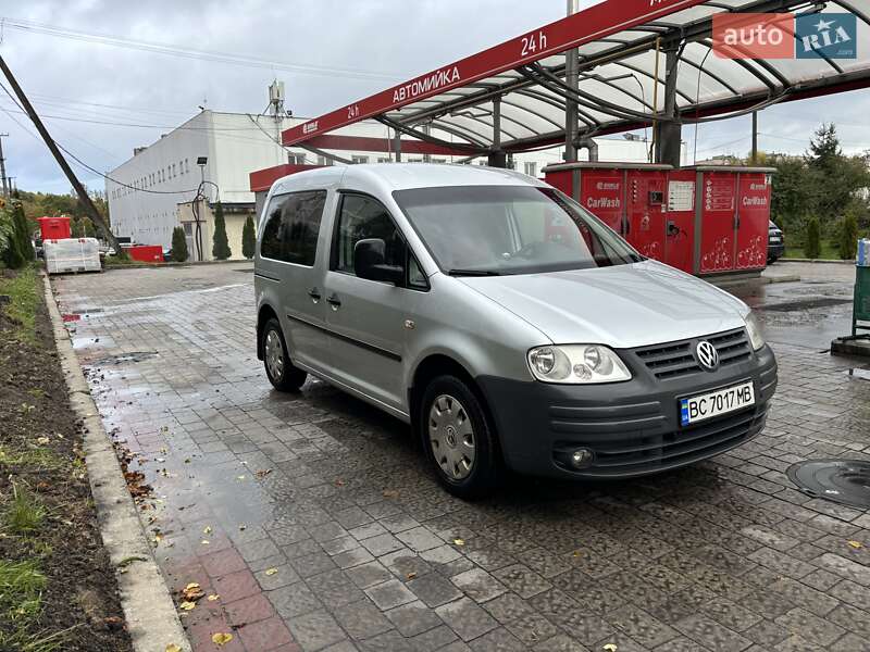 Минивэн Volkswagen Caddy 2008 в Львове