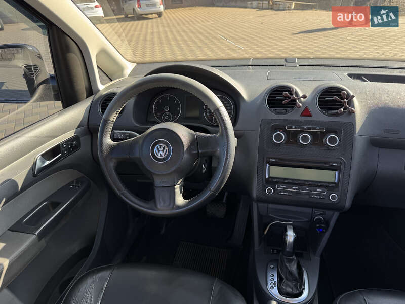 Минивэн Volkswagen Caddy 2010 в Гайсине